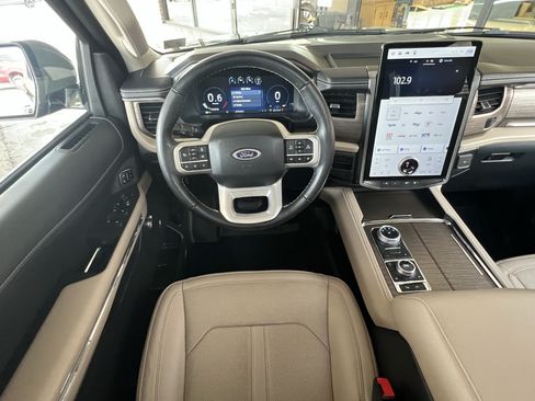 Used 2024 Ford Expedition Limited AWD/4WD image 26