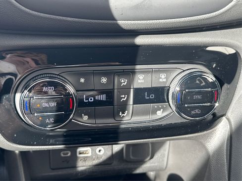 Used 2023 Buick Encore GX Select w/ Sport Touring Package image 30