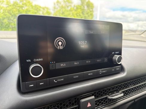 Certified 2024 Honda HR-V LX image 27
