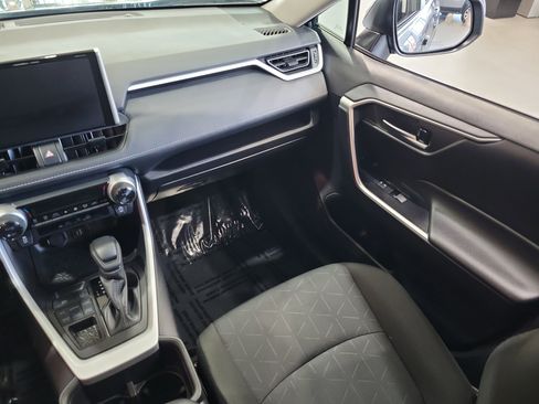Certified 2025 Toyota RAV4 XLE image 12