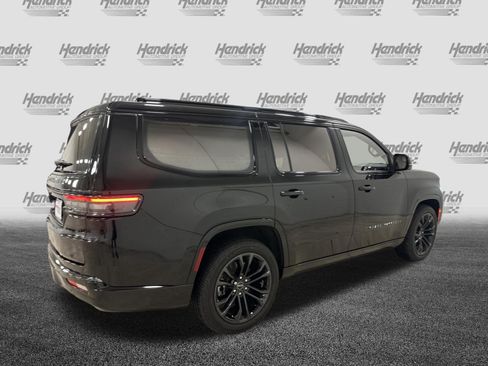 Used 2023 Jeep Grand Wagoneer Series III w/ Quick Order Packagew 28T AWD/4WD image 10