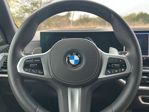 Certified 2025 BMW X5 xDrive40i w/ M Sport Package image 26