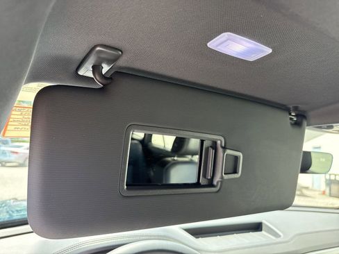 Used 2023 Volkswagen Atlas Cross Sport SE image 29