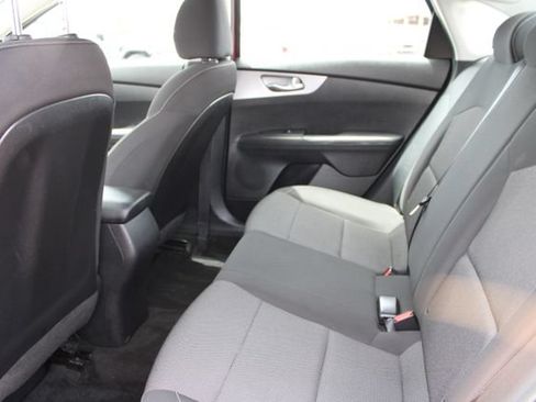 Used 2022 Kia Forte LXS FWD image 33
