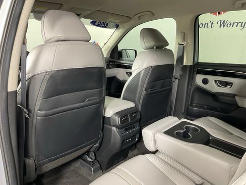 Used 2024 Honda Pilot EX-L image 15