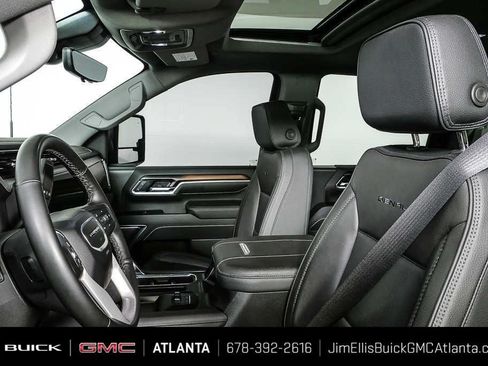 Used 2025 GMC Sierra 2500 Denali w/ Denali Reserve Package AWD/4WD image 5