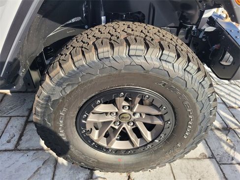 New 2025 Jeep Wrangler Unlimited Rubicon 392 image 19