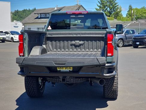 New 2026 Chevrolet Silverado 2500 ZR2 AWD/4WD image 10