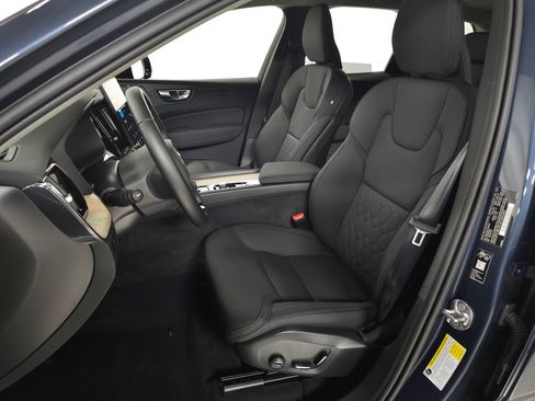 Certified 2026 Volvo XC60 B5 Plus w/ Climate Package AWD/4WD image 18