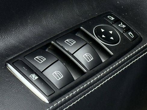 Used 2018 Tesla Model S 75D image 32