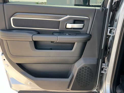 New 2026 RAM 2500 Big Horn AWD/4WD image 18