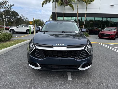 Used 2023 Kia Sportage EX image 9