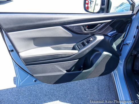 Used 2021 Subaru Crosstrek 2.5i Sport w/ Moonroof Package image 17