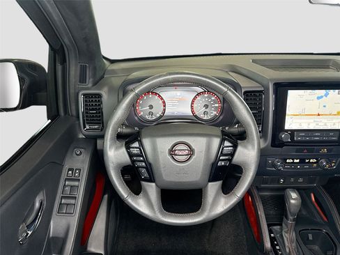 Used 2022 Nissan Frontier Pro-X w/ Technology Package RWD image 3
