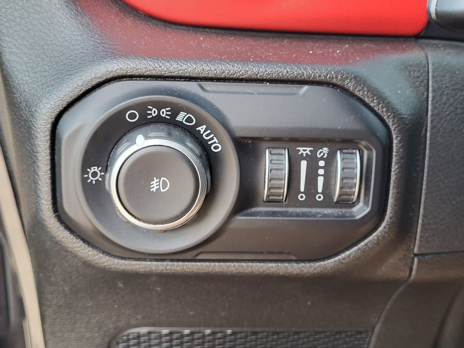 Used 2019 Jeep Wrangler Unlimited Rubicon AWD/4WD image 15