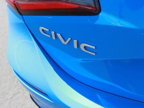 Certified 2025 Honda Civic Sport image 6