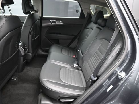 Certified 2025 Kia Sportage SX image 21