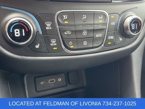 Used 2023 Chevrolet Equinox LT image 17