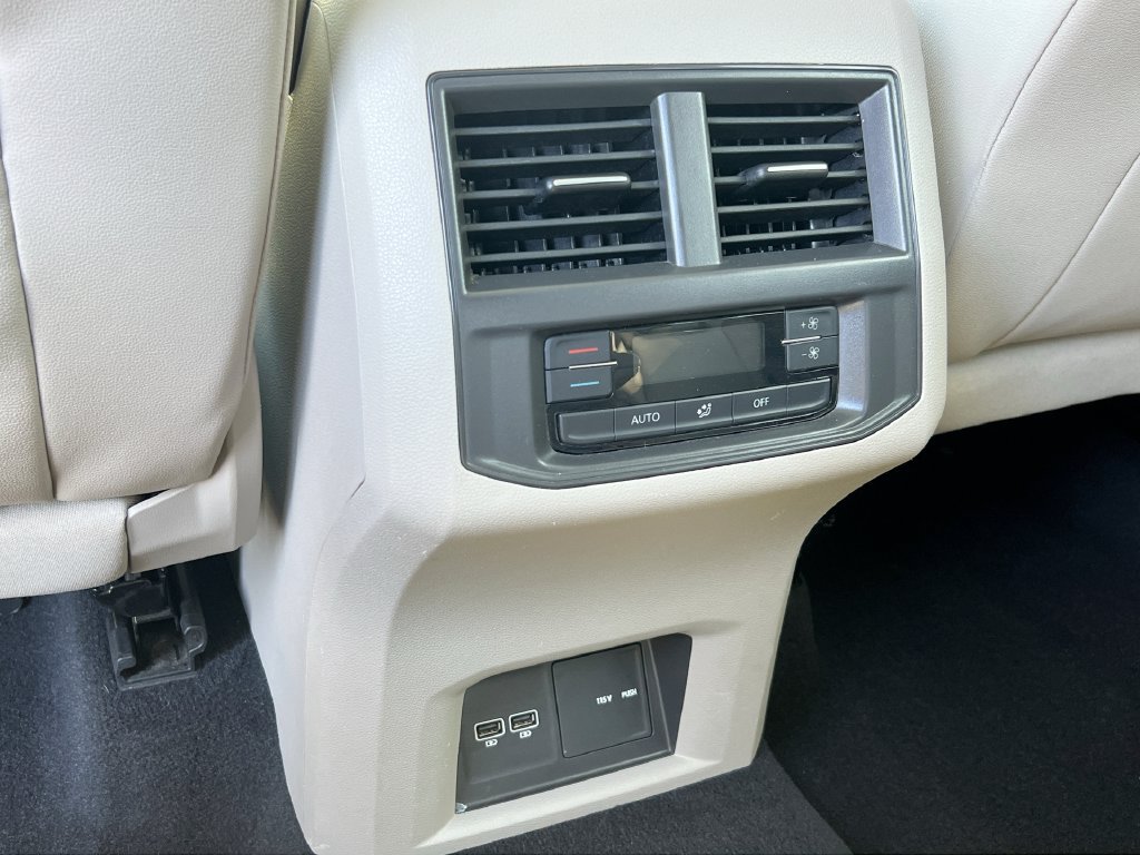 Used 2021 Volkswagen Atlas SEL AWD/4WD image 46