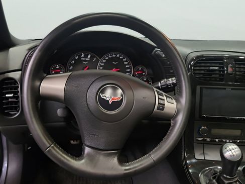 Used 2010 Chevrolet Corvette Coupe w/ 1LT image 15