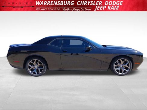 Used 2015 Dodge Challenger R/T w/ Quick Order Package 28B R/T image 2