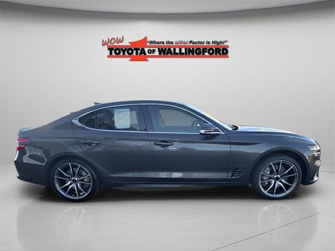 Used 2025 Genesis G70 2.5T image 4