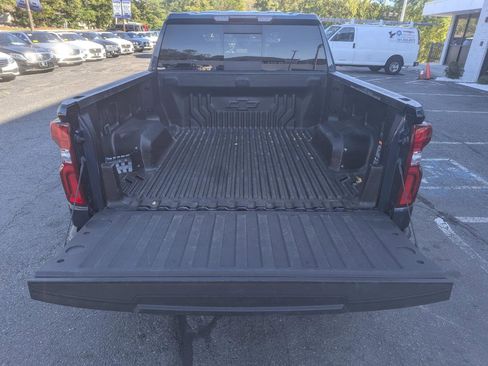 Used 2021 Chevrolet Silverado 1500 LTZ w/ Z71 Off-Road Package AWD/4WD image 42