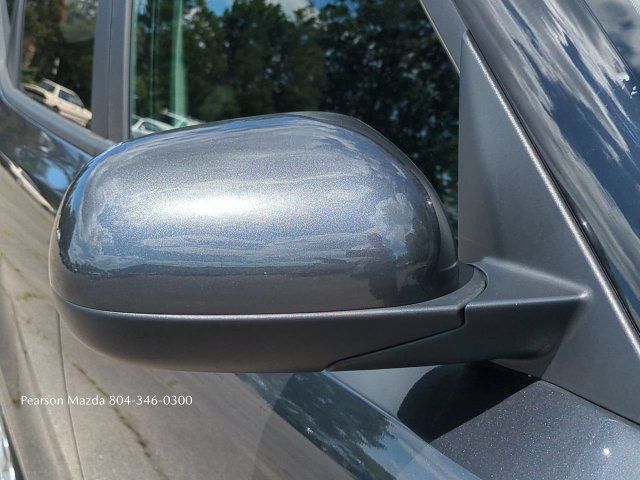 Used 2025 Kia Soul LX w/ LX Technology Package FWD image 13