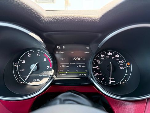Used 2019 Alfa Romeo Stelvio Ti Sport w/ Quick Order Package 22S Sport AWD/4WD image 37