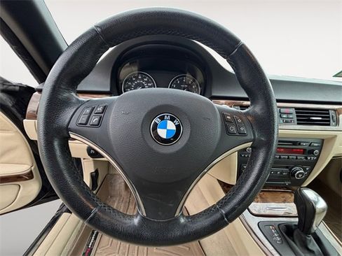 Used 2008 BMW 335i Convertible image 12