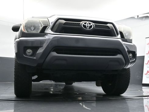 Used 2012 Toyota Tacoma 4x4 Double Cab image 19