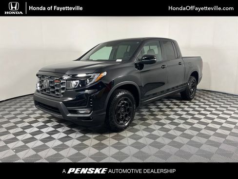 Certified 2025 Honda Ridgeline TrailSport+ image 1