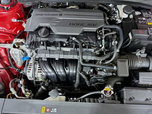 Used 2025 Kia K4 LXS image 32