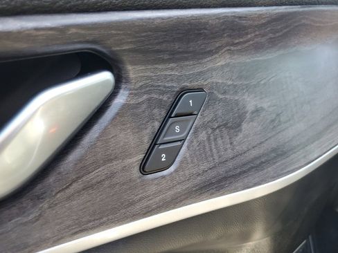 Used 2023 Jeep Grand Cherokee L Limited image 9