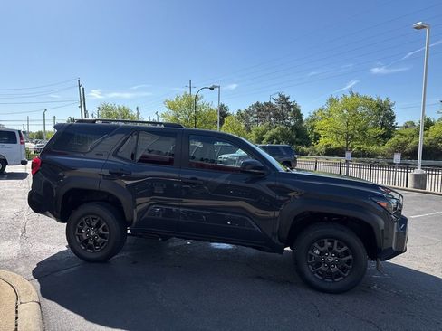 New 2026 Toyota 4Runner SR5 AWD/4WD image 6