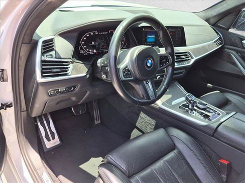 Used 2021 BMW X7 M50i w/ Executive Package AWD/4WD image 4