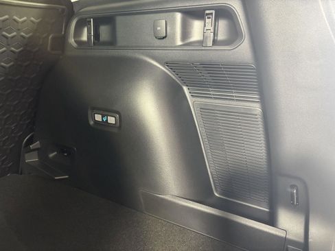 Used 2026 Ford Bronco Sport Outer Banks AWD/4WD image 7