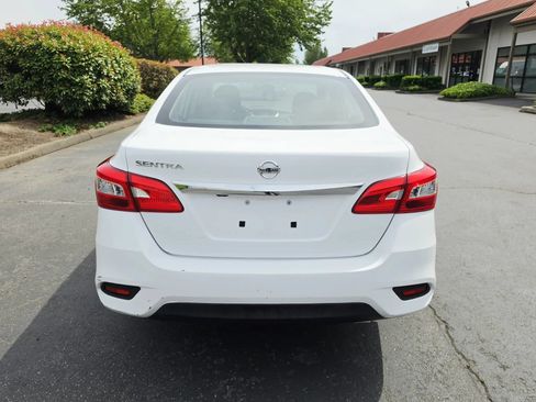 Used 2018 Nissan Sentra S FWD image 4