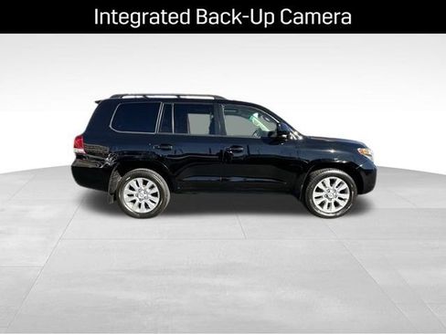 Used 2011 Toyota Land Cruiser image 23