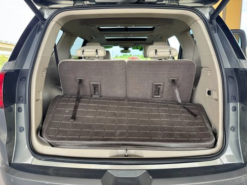 Used 2018 GMC Acadia Denali w/ Technology Package FWD image 25