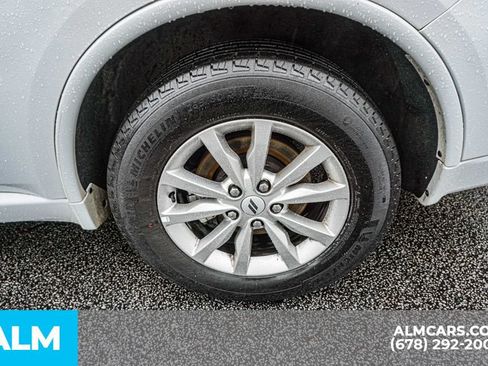 Used 2025 Dodge Durango GT RWD image 17