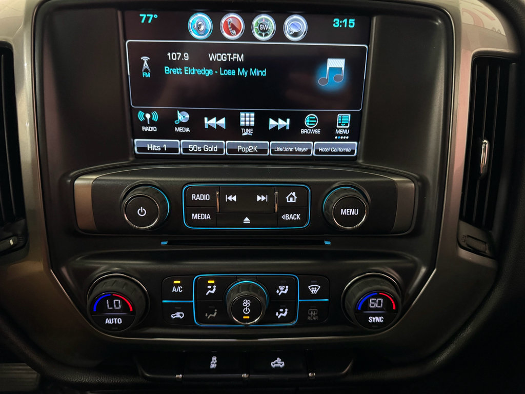 Used 2018 Chevrolet Silverado 1500 LT w/ LT Convenience Package AWD/4WD image 24