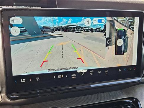 New 2025 Ford Expedition Active image 14