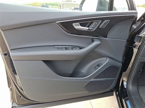 New 2026 Audi Q7 2.0T Premium image 9