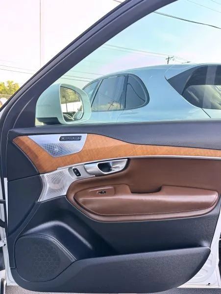 Used 2018 Volvo XC90 T6 Inscription w/ Convenience Package AWD/4WD image 23