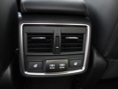 Used 2023 Subaru Forester Touring AWD/4WD image 16
