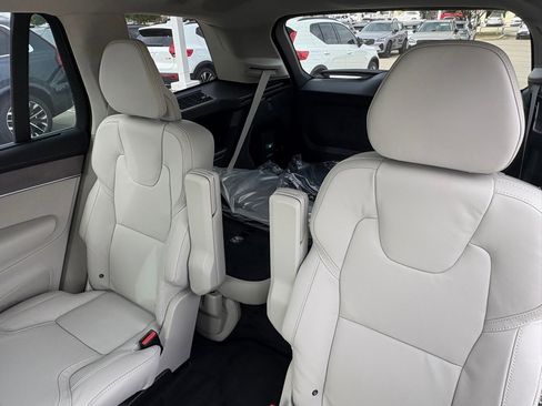 New 2026 Volvo XC90 B6 Ultra w/ Lounge Package image 25