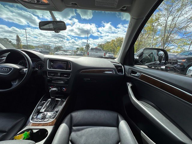 Used 2017 Audi Q5 2.0T Premium AWD/4WD image 29