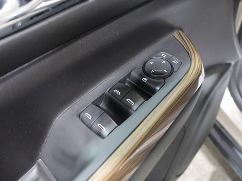 Used 2023 GMC Acadia SLE AWD/4WD image 14