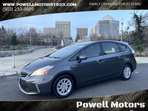 Used 2012 Toyota Prius V Three image 1